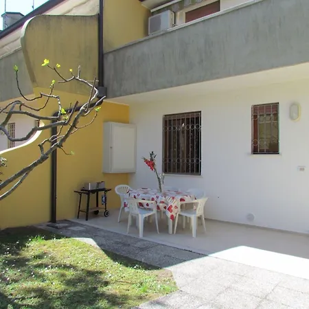Appartamento Lovely Flat With Garden And Pool - Beahost